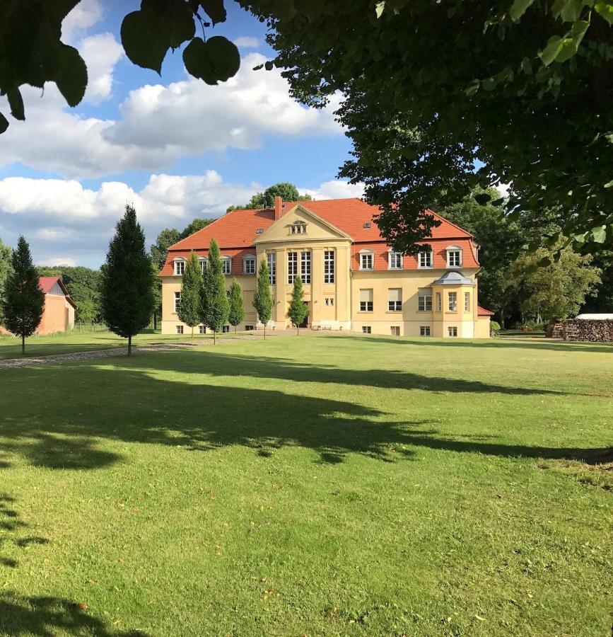 Schloss Grabow, Resting Place & A Luxury Piano Collection Resort, Prignitz Brandenburg Buitenkant foto