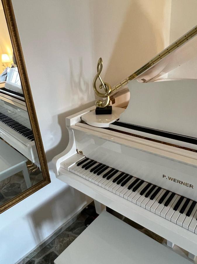 Schloss Grabow, Resting Place & A Luxury Piano Collection Resort, Prignitz Brandenburg Buitenkant foto